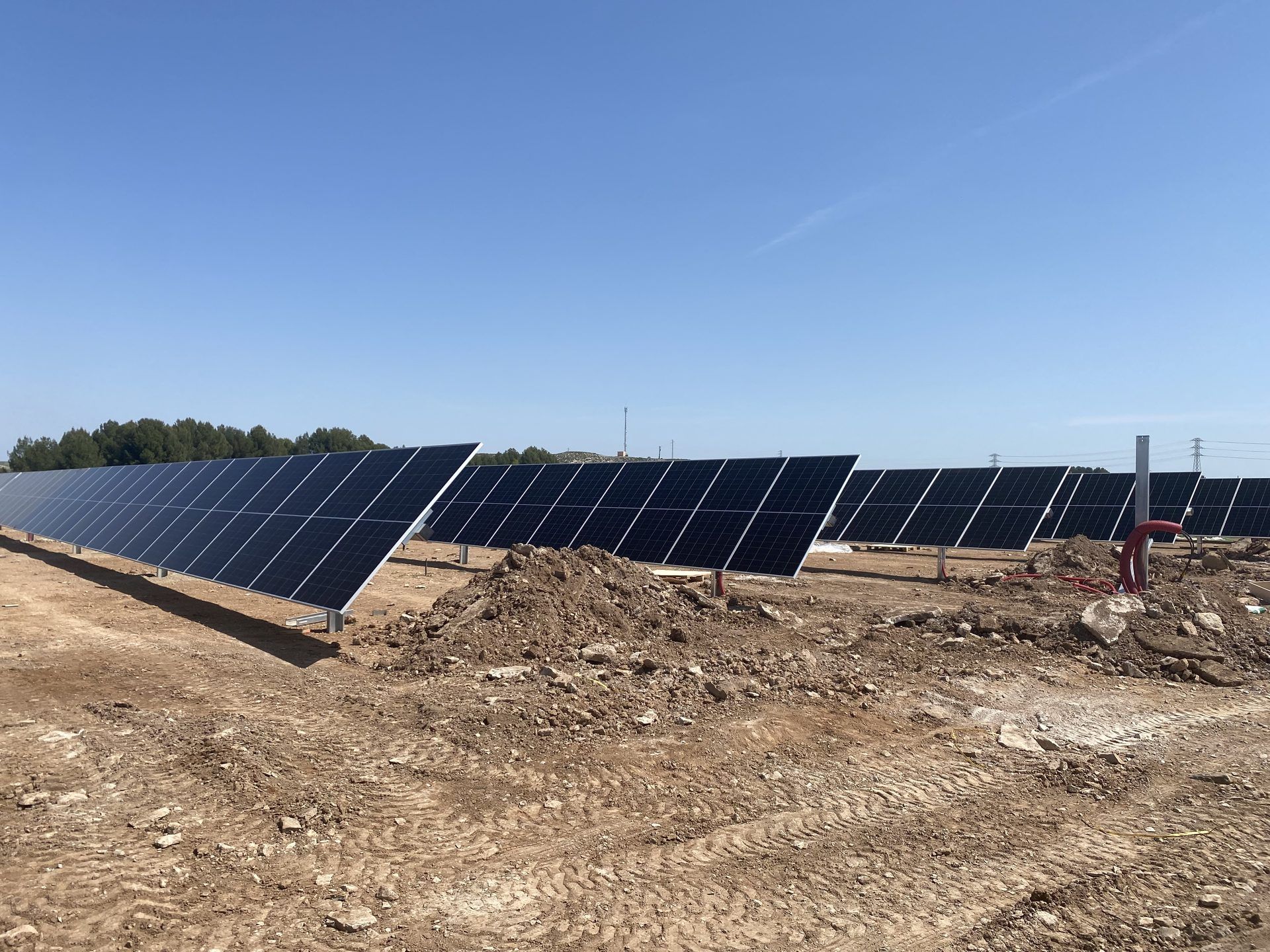 Candasnos solar plant during construction