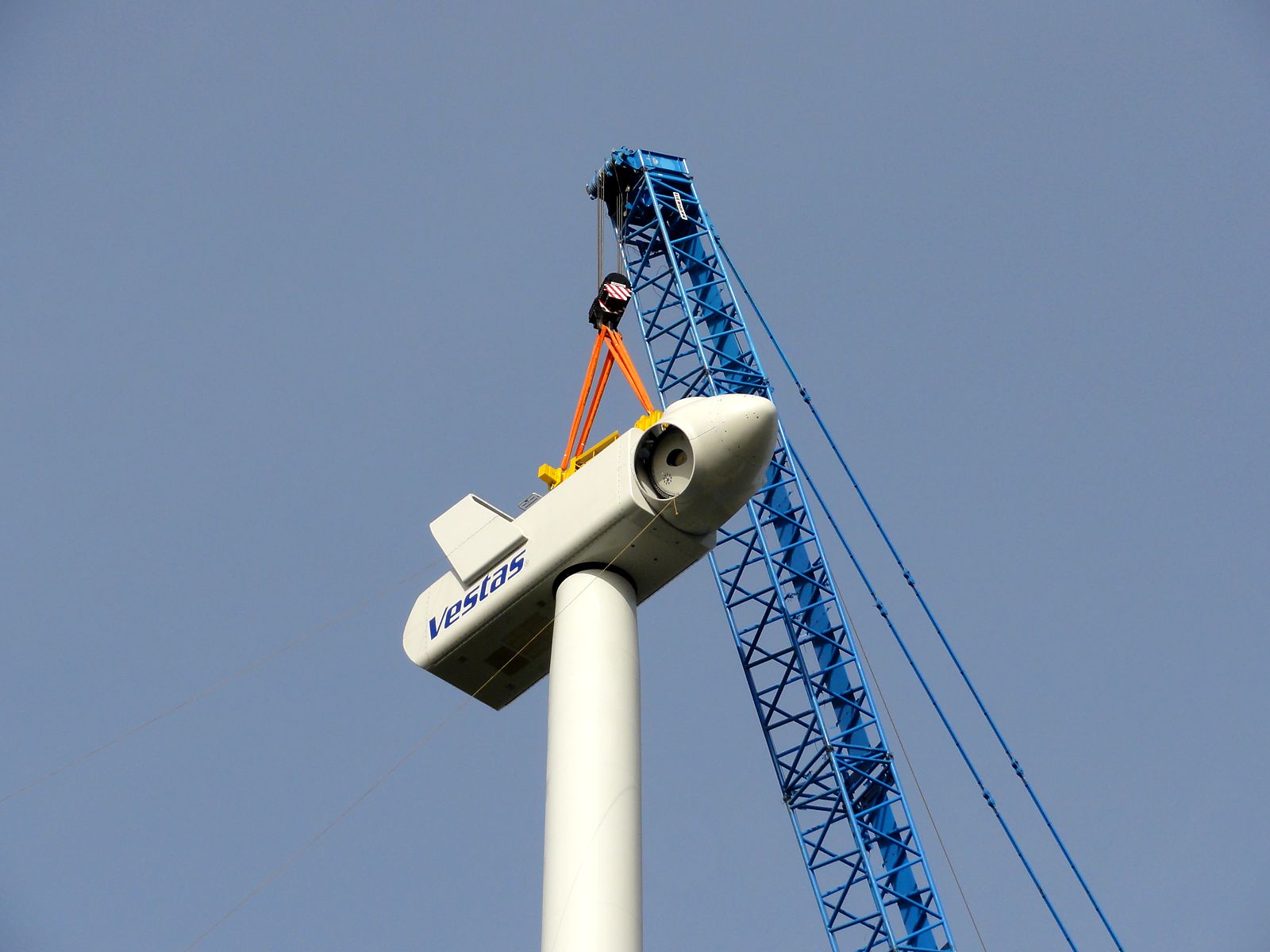 Nacelle being lowered onto the tower at Balchik Wind I