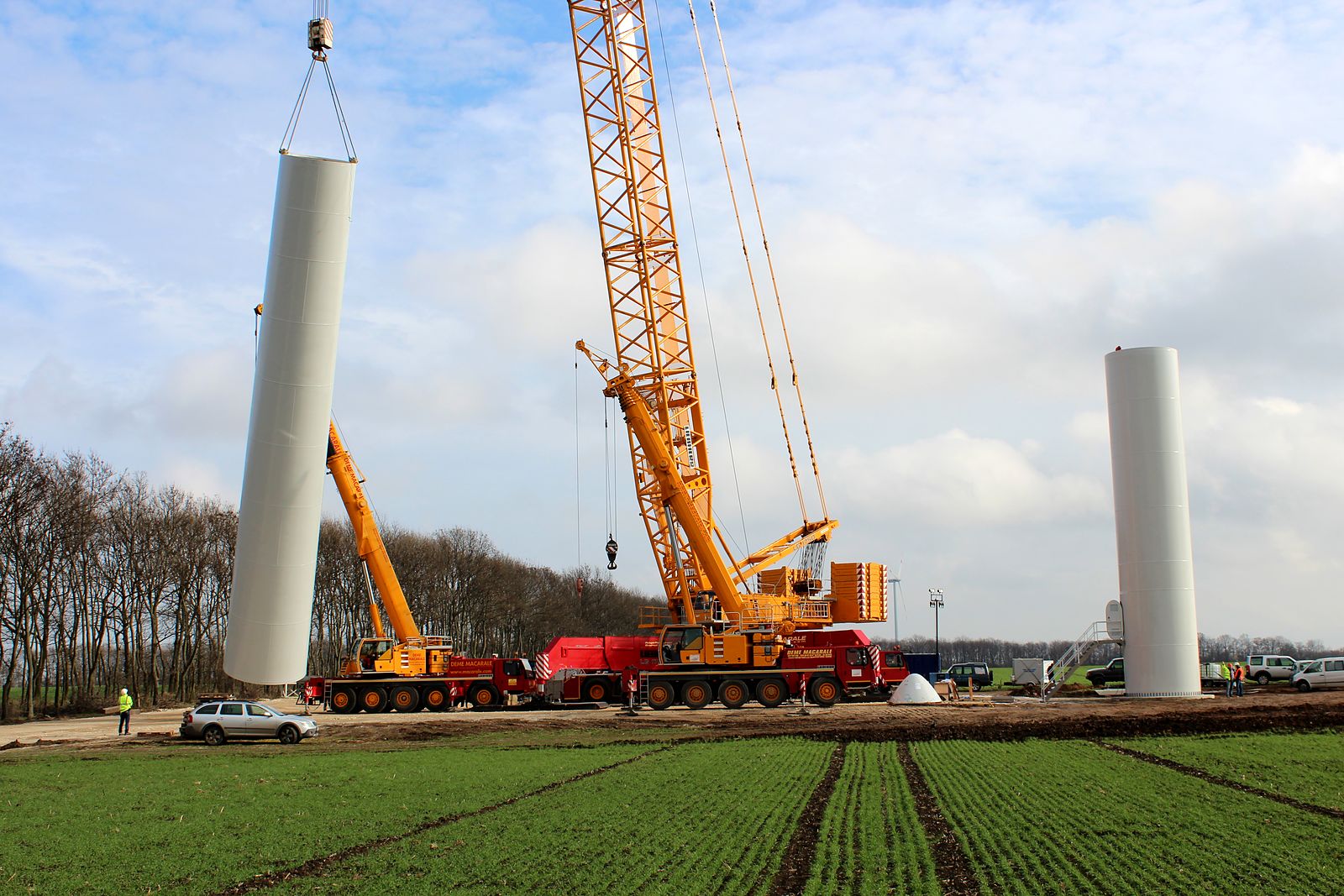 Tower section being lifted at Balchik Wind II